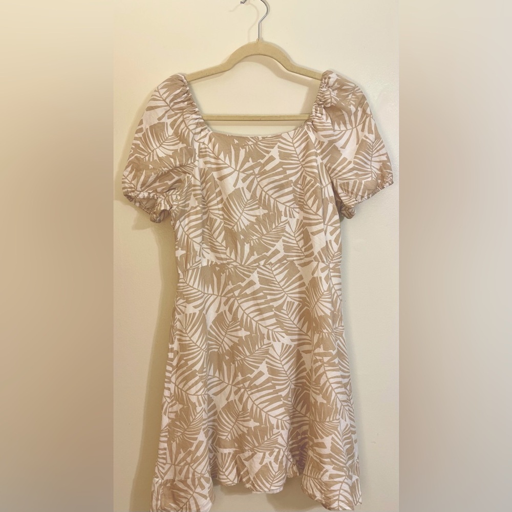 LOFT Cream and Tan Fabric